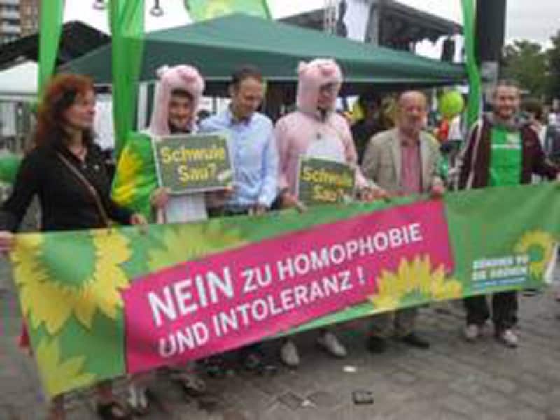 Banner gegen Homophobie